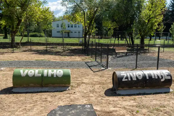 Pogledajte kako izgleda NOVI PARK ZA PSE u Banjaluci 5